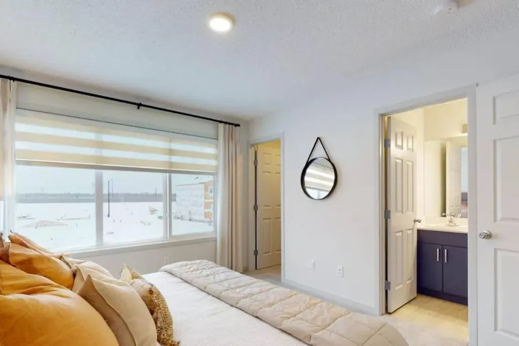 Exquisite 3Bedroom Home, 16M To Wem & 25M To Yeg Edmonton